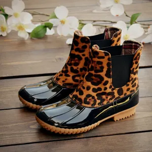 Custom der Regens tiefel Leopard Frauen wasserdichter Gummi PVC Regens tiefel stilvolle Sicherheits schuhe Geparden stiefel für Frauen