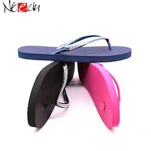 2023 nueva llegada logotipo personalizado PE mujeres chanclas <span class=keywords><strong>zapatillas</strong></span> verano playa chanclas - Product Image 4