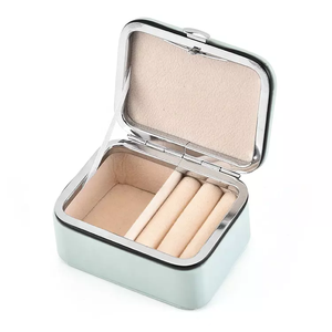 Estuche de Almacenamiento de Joyas de Cuero PU, Caja de Almacenamiento de Viaje Portátil y Bonita, Embalaje de Terciopelo para Anillos, Pulseras y Collares, Espejo, Cierre de Cremallera Ele Queen - Product Image 3