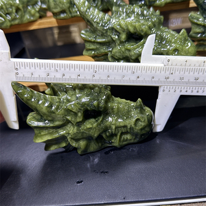 Tête <span class=keywords><strong>de</strong></span> dragon en jade vert sculptée à la main <span class=keywords><strong>de</strong></span> 10 cm, très demandée, crânes <span class=keywords><strong>de</strong></span> dragon en jade XiuYan naturel pour la méditation - Product Image 4
