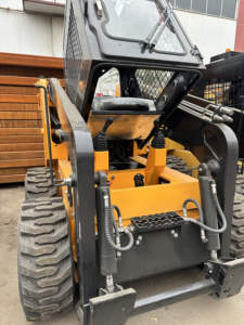 Minicargadora de dirección deslizante de rueda de 1 tonelada de gran tamaño con <span class=keywords><strong>martillo</strong></span>, sistema hidráulico de alto flujo, para caminar detrás de orugas - Product Image 5