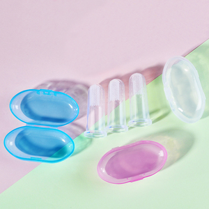 Brosse à dents pour bébé en silicone souple avec étui pour l'hygiène buccale facile des tout-petits et des enfants, pour l'apprentissage et la dentition - Product Image 5