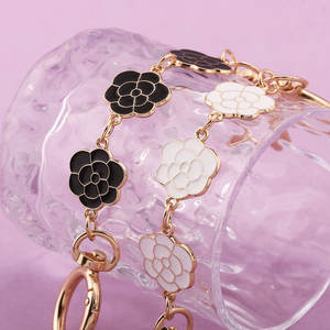 Fashion Metal <strong>Keychain</strong> Charm Strawberry Flowers <strong>Moon</strong> Cherry butterfly Knots Pearl Accessories <strong>Keychain</strong> Car Bag <strong>Keychain</strong> Pendant - Product Image 5