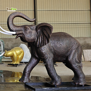 YOUFINE Scultura in Bronzo Antico a Grandezza Naturale di Famiglia di Elefanti con Cucciolo in Vendita - Product Image 6