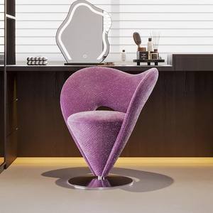 Taburete de tocador de lujo con forma de cono, silla giratoria para dormitorio y tocadores de maquillaje - Product Image 3