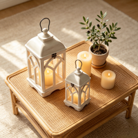 Ensemble de lanternes décoratives en métal blanc rustique et en verre pour la décoration de table de mariage ou de maison de style farmhouse