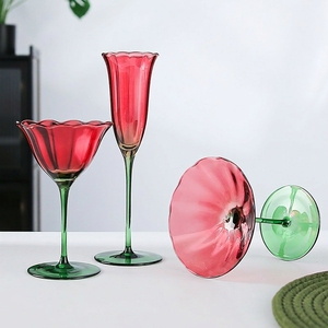Verre à vin <span class=keywords><strong>rouge</strong></span> haut de gamme vintage en forme de rose, verre à <span class=keywords><strong>martini</strong></span> créatif en forme de pétale de fleur pour cocktail, ensemble de 500 ml - Product Image 4