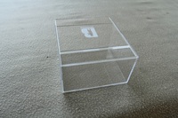 Boîte acrylique transparente en plexiglas personnalisée avec couvercle coulissant