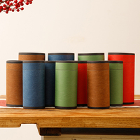 Boîte en carton biodégradable écologique avec matériaux recyclés pour l'emballage de tubes d'huiles essentielles, de parfums, de perruques, d'épices et de salières