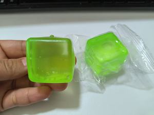 Joli cube anti-stress de 5,5 cm, jouet sensoriel, jouet anti-stress, cube anti-stress avec rembourrage en maltose, cube de glace - Product Image 4