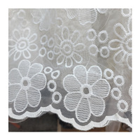 Organza Soluble Dans L'eau Lait Soie Chrysanthème Broderie Maille Tissu Broderie Tissu pour Robe de Femme