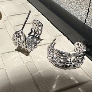 Boucles d'oreilles manchette en argent pur S925, style vintage, bijoux légers avec design de niche et surface incurvée, forme en C - Product Image 5