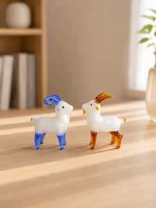 Figurine de chèvre en verre soufflé à la main, blanche avec cornes et pattes vertes, décoration animale artisanale - Product Image 2