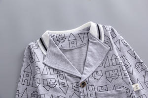 ชุดเสื้อผ้าเด็กผู้ชายคุณภาพสูง ชุดสูทลำลอง เสื้อโค้ท เสื้อเชิ้ต และกางเกงขายาว ชุด 3 ชิ้น สำหรับเด็ก - Product Image 2