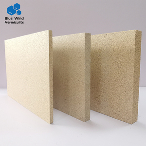 Four de haute qualité 15mm 20mm <span class=keywords><strong>25mm</strong></span> 600-1200kg/m³ panneau de <span class=keywords><strong>vermiculite</strong></span> d'isolation ignifuge pour cheminée - Product Image 1