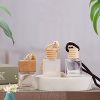 Diffuseur de désodorisant vide en verre givré pour voiture, bouteille de parfum suspendue avec bouchon en bois, vente en gros, 10ml