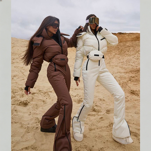Combinaison de <span class=keywords><strong>ski</strong></span> une pièce personnalisée pour <span class=keywords><strong>femme</strong></span> grande taille, imperméable, coupe-vent, isolée, avec capuche, pour l'extérieur, vente en gros, usine OEM - Product Image 1
