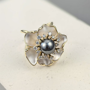 Muyu Camellia Silk Scarf Buckle Floral Pearl Brooch Women's Fashion Accessory - Product Image 4