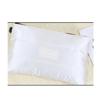 Sac cosmétique pliable multifonctionnel matelassé léger et doux avec fermeture éclair, personnalisable avec logo, pour pinceaux et maquillage, idéal comme cadeau, vente en gros
