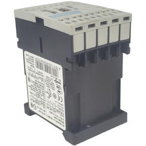 Contactor Siemens 3RT1015-2AB0 150A 3P AC 3kW Tipo de Montaje en Riel DIN - Product Image 1