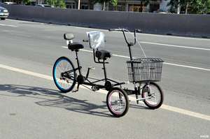 Vélo <span class=keywords><strong>tandem</strong></span> pour adultes et enfants tricycles à pédales pour parcs fitness sites touristiques - Product Image 3