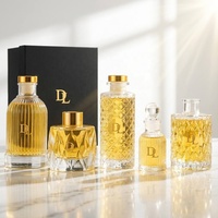 Flacon diffuseur de parfum d'aromathérapie rond en verre transparent de luxe de 50 ml, 100 ml, 200 ml avec gravure givrée pour la maison, les fêtes et l'utilisation en voiture
