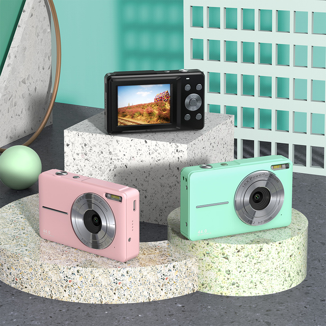 Compact 44MP HD Digital Camera With 2.4 Inch IPS Screen 1080P Recording and 16X Zoom Vlogging Camera Professional DC403S