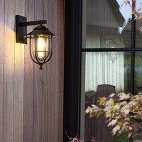Applique murale extérieure, finition noire, abat-jour en verre grainé, design côtier moderne, résistante aux intempéries, ampoule LED E27, garantie de 2 ans