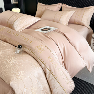 Juego de Cuatro Piezas con <span class=keywords><strong>Bordado</strong></span> <span class=keywords><strong>en</strong></span> <span class=keywords><strong>Relieve</strong></span> y Apliques de Estilo Lujoso - Product Image 2