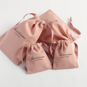 PandaSew Sac à cordon en toile de coton rose foncé avec logo personnalisé 10x8cm, pochette pour bijoux - Product Image 6