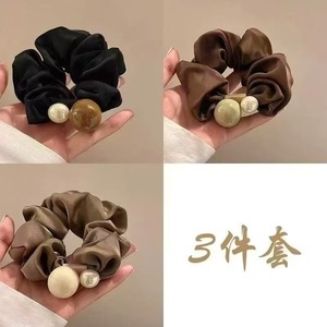 Chouchou coréen rétro à imprimé léopard avec perles décoratives pour femme, accessoires de coiffure quotidiens, tissu haute élasticité - Product Image 1