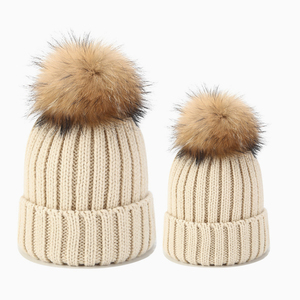 Nouvelle maman <span class=keywords><strong>et</strong></span> bébé chapeau avec <span class=keywords><strong>pompon</strong></span> chaud vraie fourrure de raton laveur Bobble Beanie enfants acrylique tricoté parent-enfant chapeau casquettes d'hiver - Product Image 5