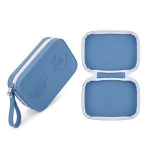 Étui à pinceaux de maquillage en silicone gaufré personnalisé, sac de rangement cosmétique rigide portable avec fermeture éclair pour voyage et cadeau beauté - Product Image 1
