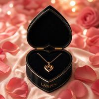 Boîte cadeau rigide en forme de cœur avec logo personnalisé, doublure en velours, emballage en papier pour collier, cadeau de mariage, emballage cadeau