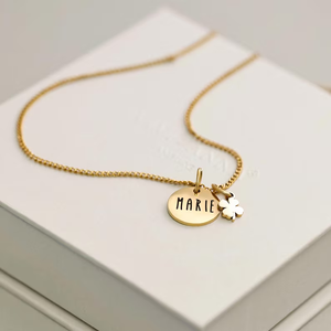 Collar con Placa <span class=keywords><strong>de</strong></span> Nombre Personalizada <span class=keywords><strong>y</strong></span> Trébol <span class=keywords><strong>de</strong></span> Cuatro Hojas, Collar <span class=keywords><strong>de</strong></span> la Suerte <span class=keywords><strong>de</strong></span> Acero Inoxidable, Collar <span class=keywords><strong>de</strong></span> <span class=keywords><strong>Amistad</strong></span> Grabado - Product Image 1