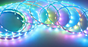 Bande LED RGB 5050 IP65 Étanche 24V 60 LED 5m Rouleau Ultra Lumineux à Changement de Couleur pour Décoration Extérieure Jardin Fête - Product Image 3
