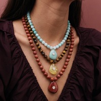 Collier Perlé Fait Main en Acrylique, Contraste de Couleurs, Pierres Brutes et Strass, Bijoux Rétro de Niche, Accessoires pour Femme, Cadeau - Grande Vente