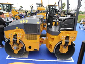 Chinese Top Brand 4ton Manual Road Roller XMR403 With Big Discount For Hot Sale