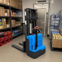 Chariot élévateur à palettes électrique autoporteur 1,5T de qualité supérieure pour le transport de marchandises sur camion