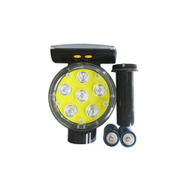 Feu de signalisation solaire clignotant alternant, réflecteur de qualité diamant, batterie rechargeable pour la sécurité routière en zone de travaux et sur autoroute