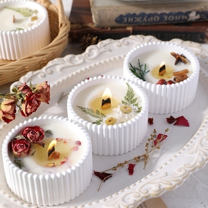 Bougies parfumées esthétiques faites à la main en gypse avec fleurs séchées, idéales pour Pâques, Ramadan, la fête des pères et les dîners romantiques – Meilleures ventes - Product Image 2
