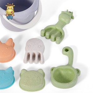 Wholesale Wheat Straw Beach Toy Set 7pcs <b>Kids</b> Bucket with Animal Claw Rake <b>Watering</b> <b>Can</b> Sea Animal Moulds Mesh Bag - Product Image 3