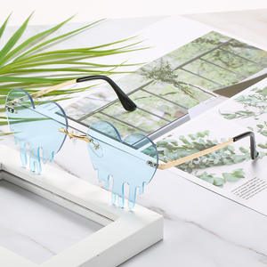 Nouvelle mode papillon sans monture <span class=keywords><strong>lunettes</strong></span> de soleil femmes marque de luxe designer nuage <span class=keywords><strong>frange</strong></span> steampunk <span class=keywords><strong>lunettes</strong></span> de soleil amour larmes <span class=keywords><strong>lunettes</strong></span> de soleil - Product Image 2