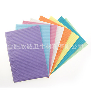 Le fabricant fournit des draps dentaires, des foulards, des couvertures pour tatouages et des nappes de nettoyage imperméables et résistantes à l'huile. - Product Image 3