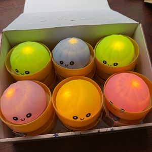 Pelota Antiestrés Elástica y Adorable con Diseño de Unicornio Burbuja de 85 Pulgadas, con Cuentas Grandes, para Descompresión, de Goma, con Forma de Bollo de Halloween y Caramelo de Malta - Product Image 1