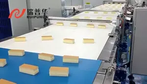 Kommerzielle Kuchen brot Croissant Bäckerei automatische horizontale Kissen verpackungs maschine schlüssel fertige Verpackungs system lösung