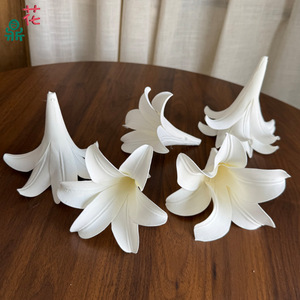 Cabezas de flor de lirio, flores artificiales de seda para decoración de techos de boda, blancas, de tamaño grande y pequeño - Product Image 5
