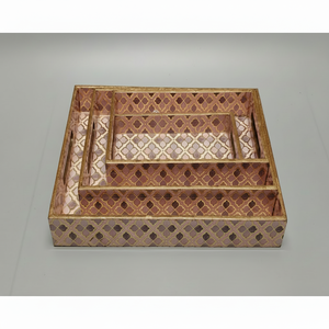 Ensemble de trois plateaux de service écologiques en bois et MDF couleur imprimée et finition émaillée disponible - Product Image 1