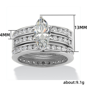 Bague large à trois rangs Marquise pour femme, bijou de mode classique, audacieux et étincelant - Product Image 3