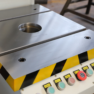 Высококачественная двухстанционная Сервосистема управления гидравлическим прессом для калибровки балансировочной балки автомобиля - Product Image 3